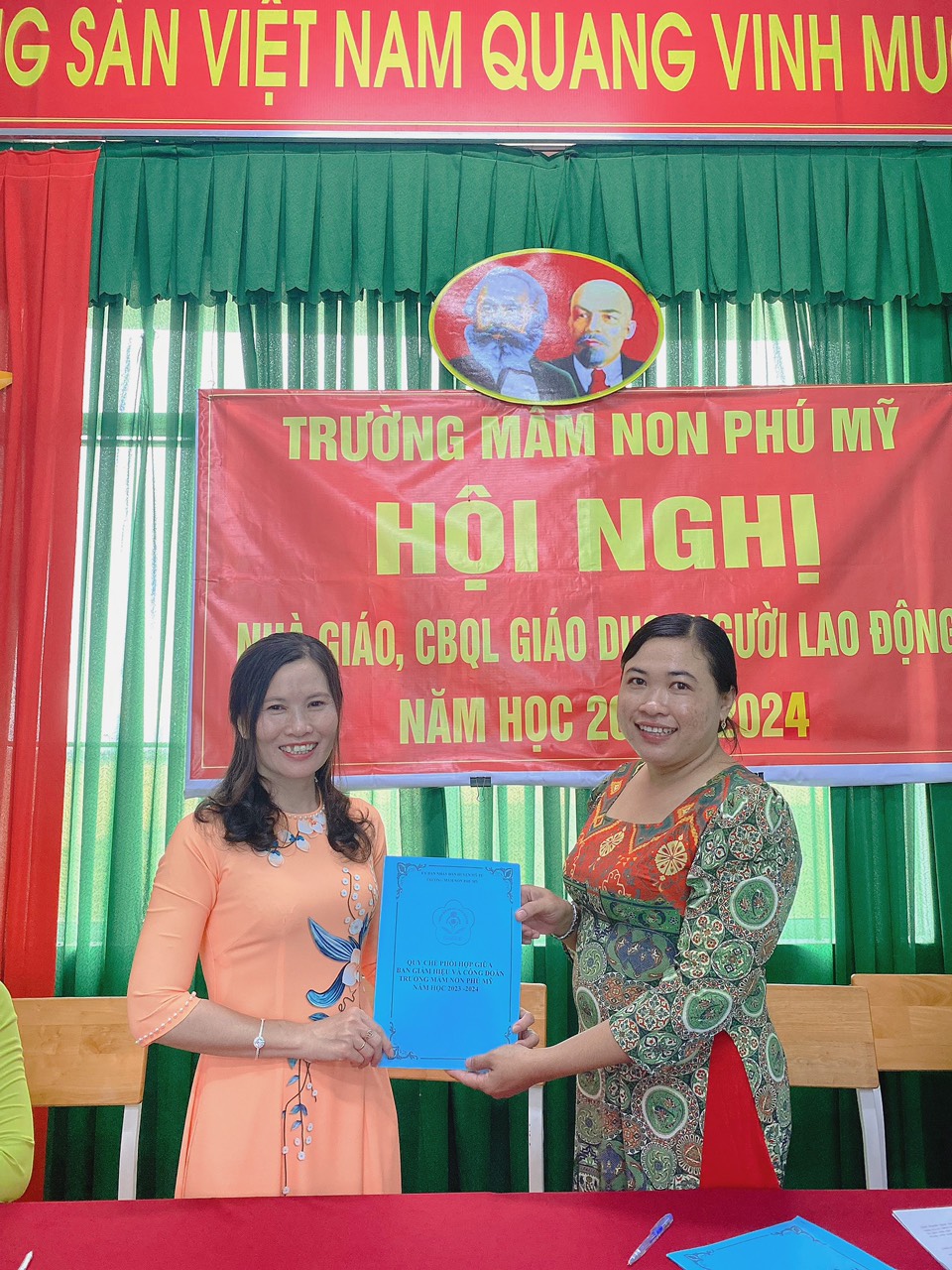 TRƯỜNG MẦM NON PHÚ MỸ  TỔ CHỨC HỘI NGHỊ NHÀ GIÁO, CÁN BỘ QUẢN LÝ GIÁO DỤC, NGƯỜI LAO ĐỘNG NĂM HỌC 2023 - 2024